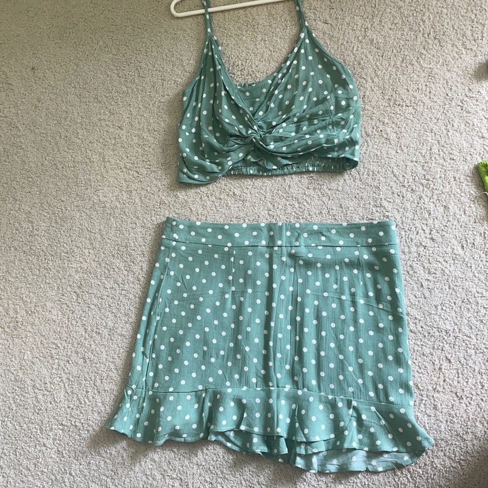 Super cute green & white poka dot matching set